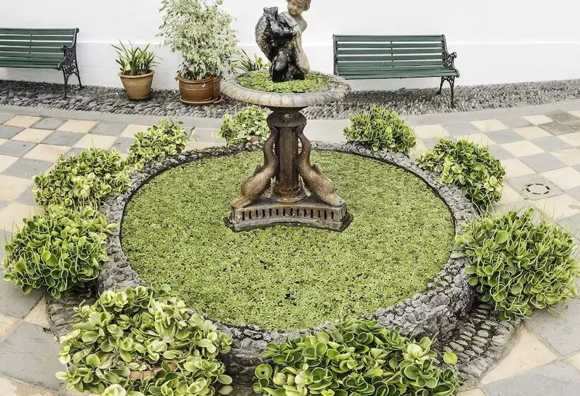 Majatalo Malpais Trece