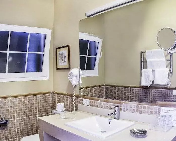 Majatalo Malpais Trece