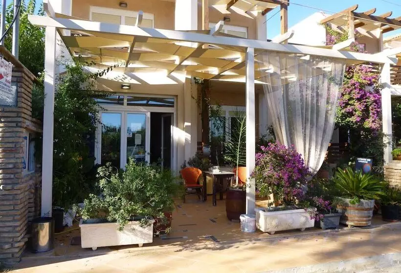 Majatalo Giovanni Mare