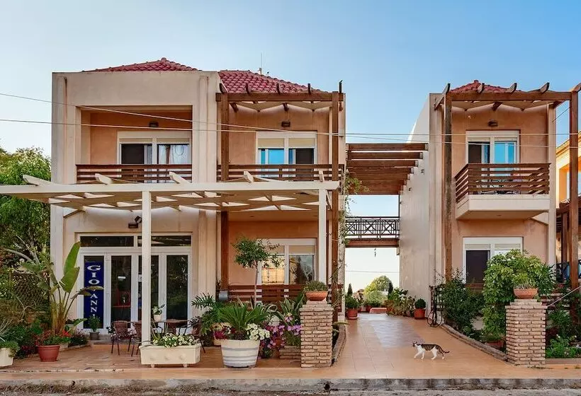 Majatalo Giovanni Mare