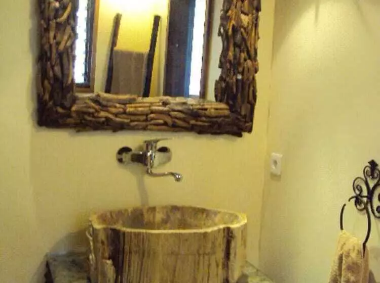 پانسیون Les Cases De Plum