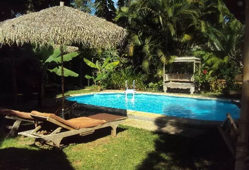 پانسیون Les Cases De Plum