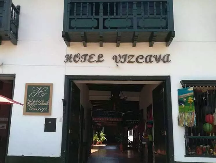 ペンション Vizcaya Plaza Curití