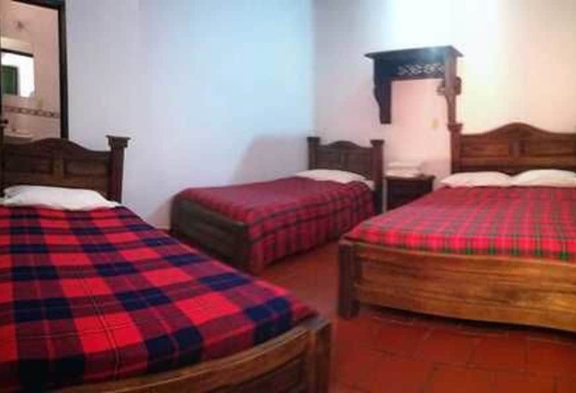 پانسیون Vizcaya Plaza Curití