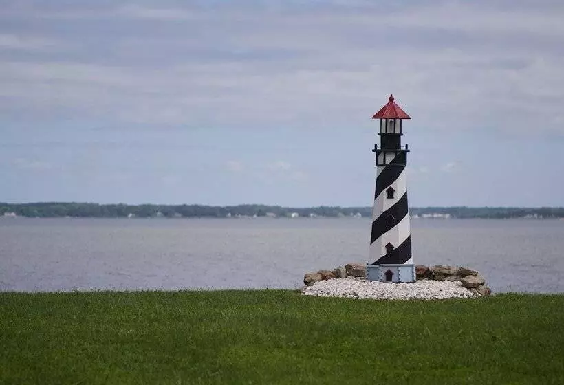 Lomakeskus Grey S Point Camp
