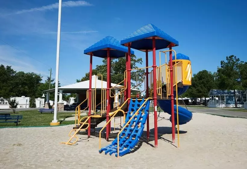 Lomakeskus Grey S Point Camp