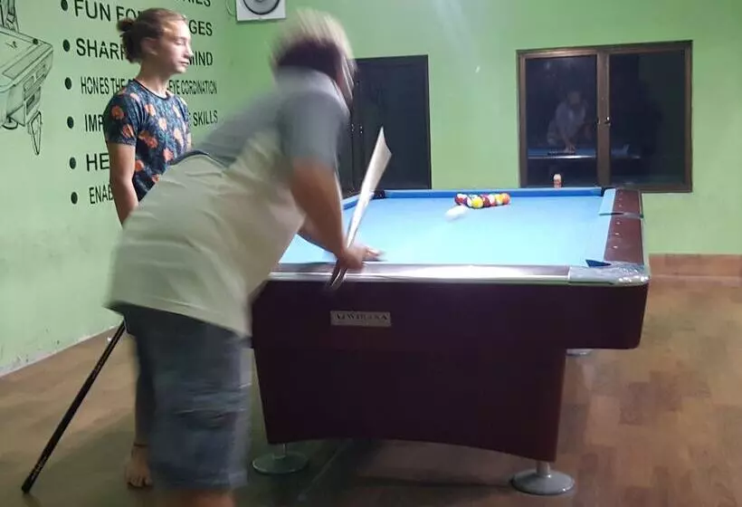 تختخواب و صبحانه Finimas Residence