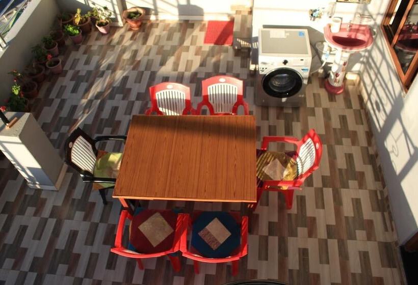 تختخواب و صبحانه Natures Treat Homestay