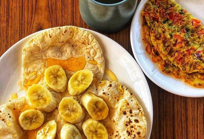 تختخواب و صبحانه Natures Treat Homestay