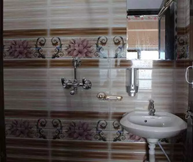 تختخواب و صبحانه Natures Treat Homestay