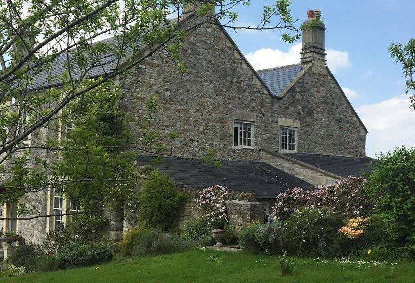 Bed and Breakfast Roundhill Farmhouse