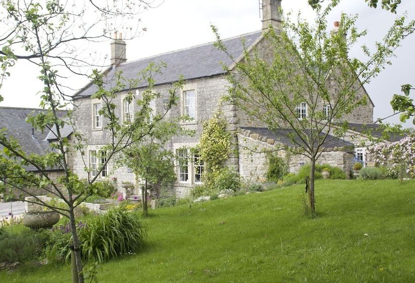 Bed and Breakfast Roundhill Farmhouse