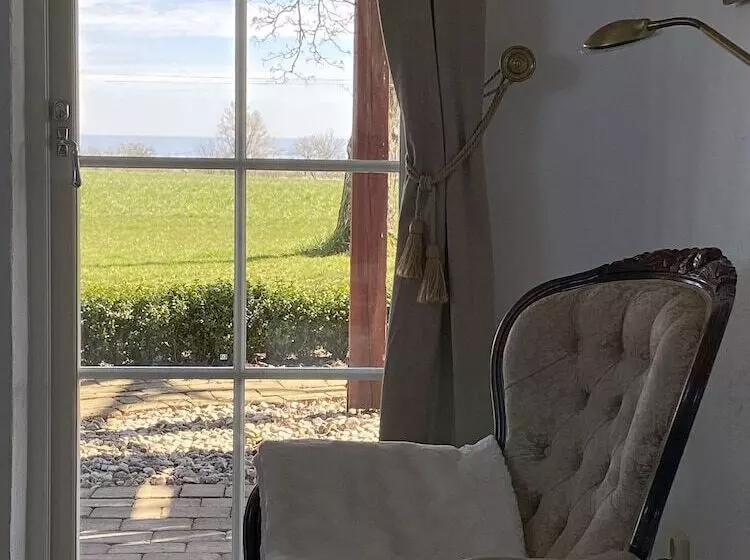 ベッドアンドブレックファースト Torsborgs Gård