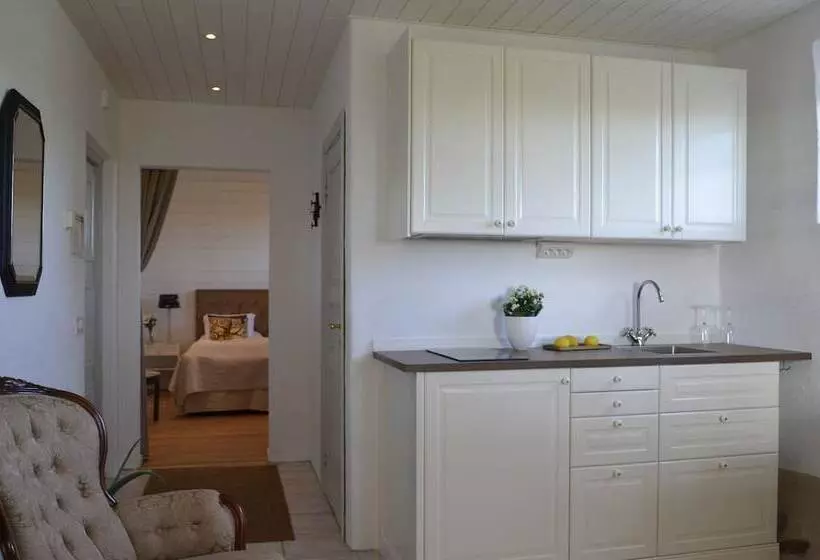 ベッドアンドブレックファースト Torsborgs Gård