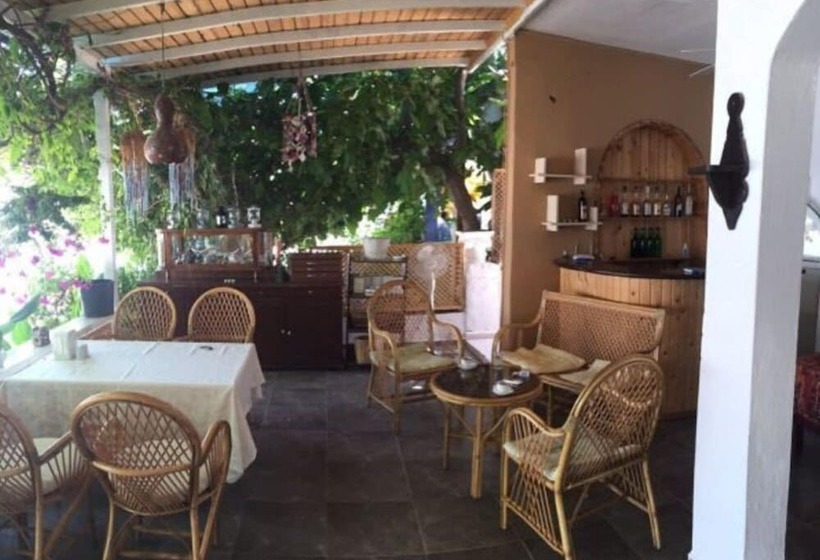 Dantel Restaurant & Pension