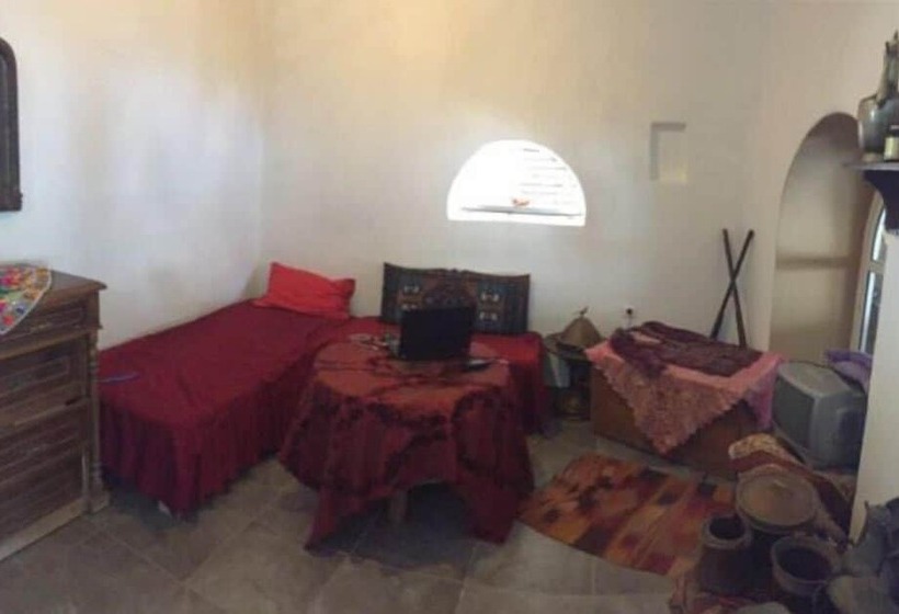 Dantel Restaurant & Pension