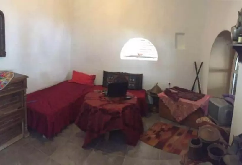 Dantel Restaurant & Pension