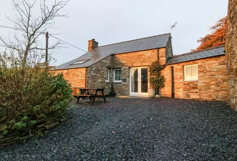 Garth Morthin The Stables