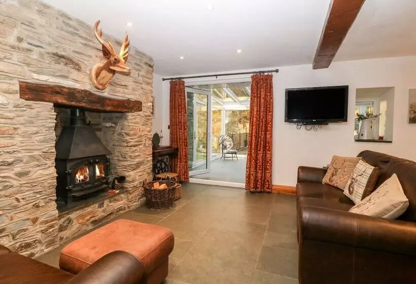 Garth Morthin The Stables