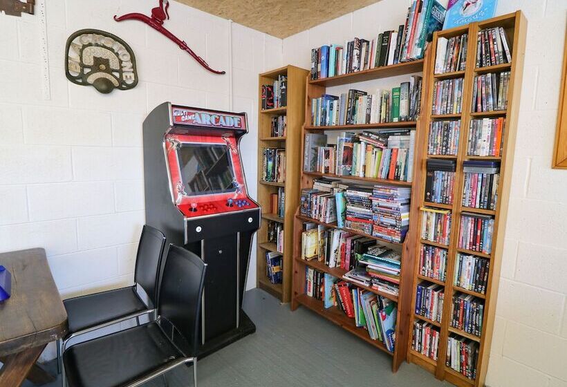 Garth Morthin The Stables