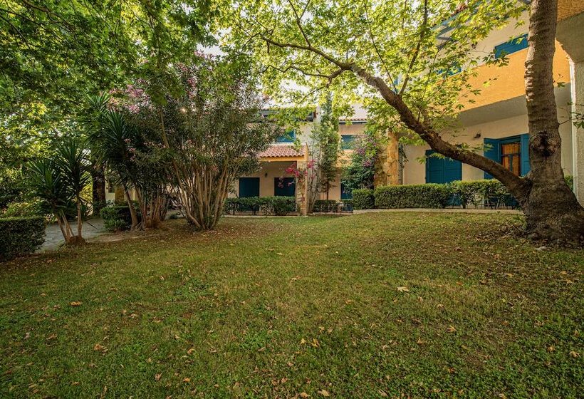 فندق Apollo Beach