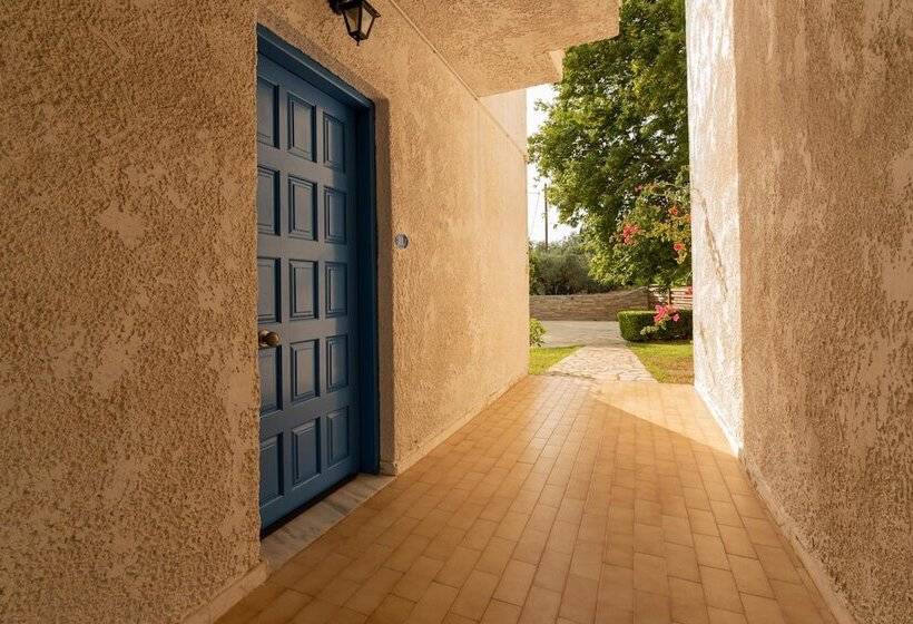 فندق Apollo Beach