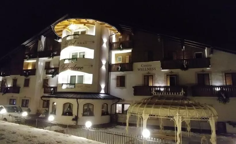 ホテル Belvedere & Paradise Club Center