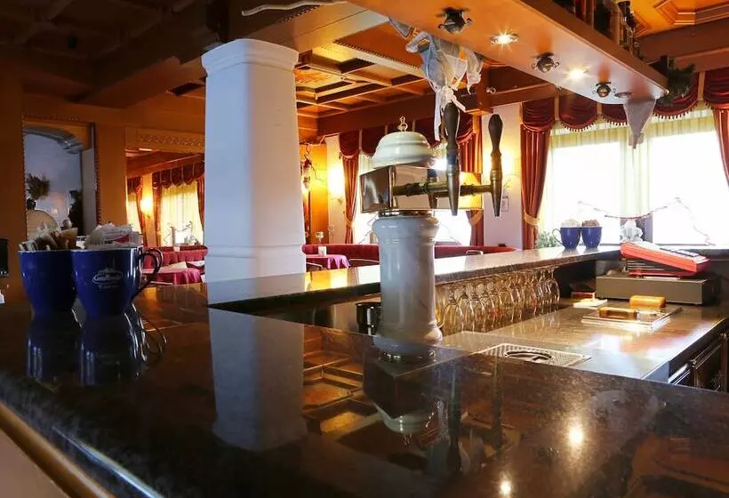 ホテル Belvedere & Paradise Club Center