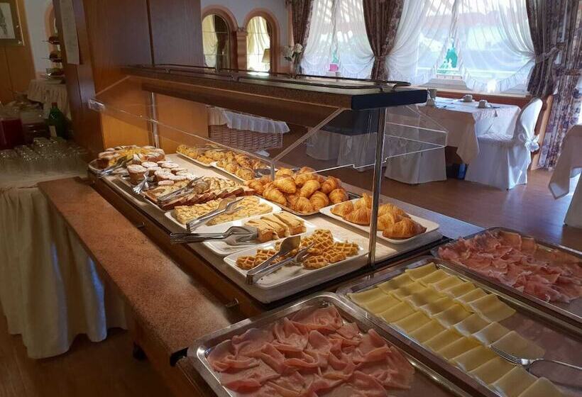 ホテル Belvedere & Paradise Club Center