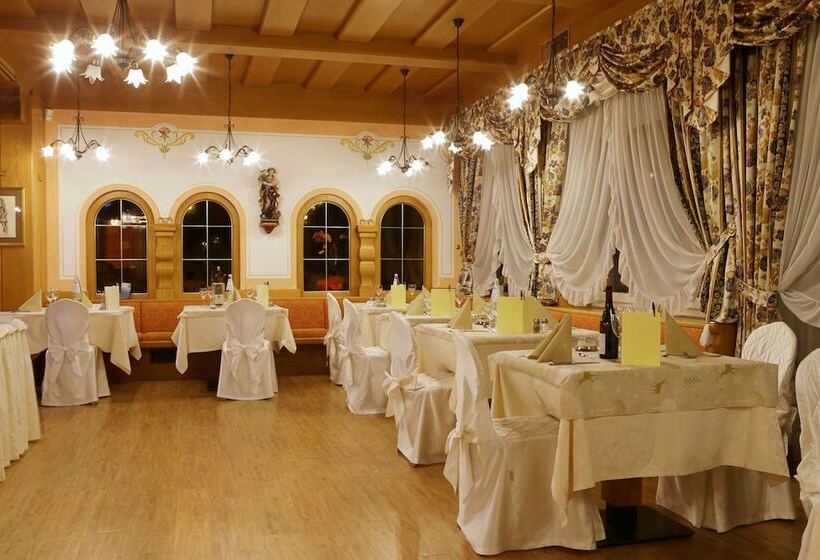 ホテル Belvedere & Paradise Club Center