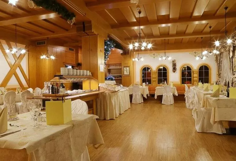 ホテル Belvedere & Paradise Club Center