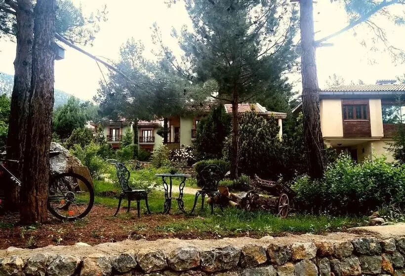 Hotelli Pendosis Tatil Koyu