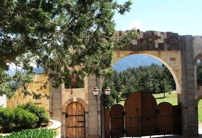 Hotelli Pendosis Tatil Koyu