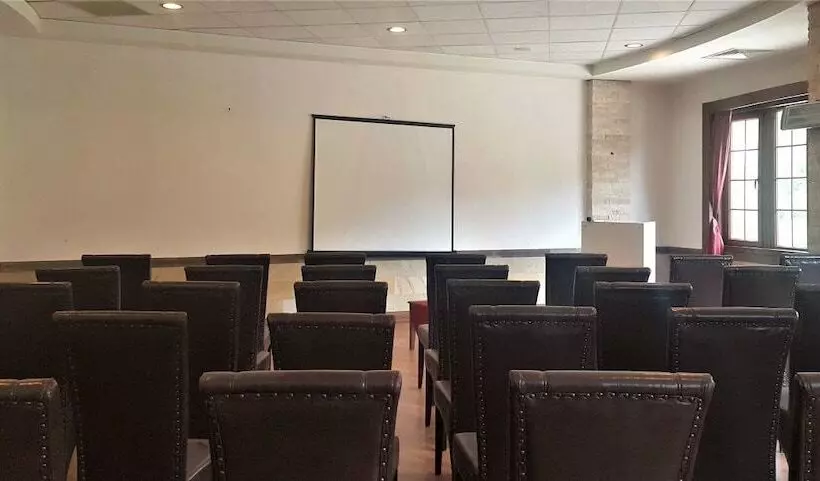 Hotelli Pendosis Tatil Koyu