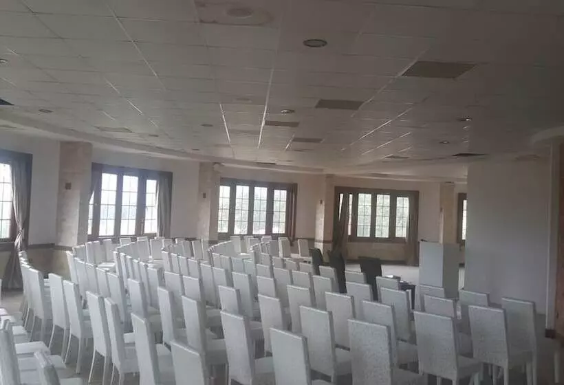 Hotelli Pendosis Tatil Koyu