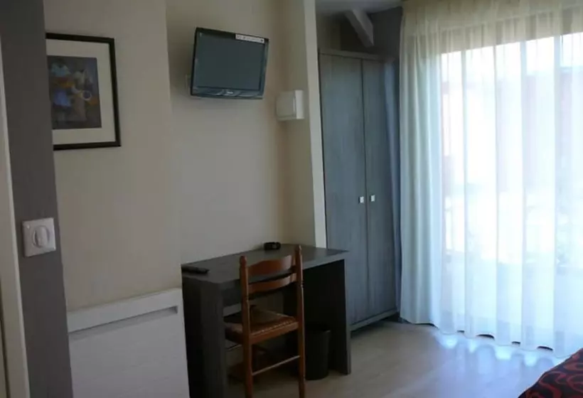 Hotelli Relais Des Cinq Routes