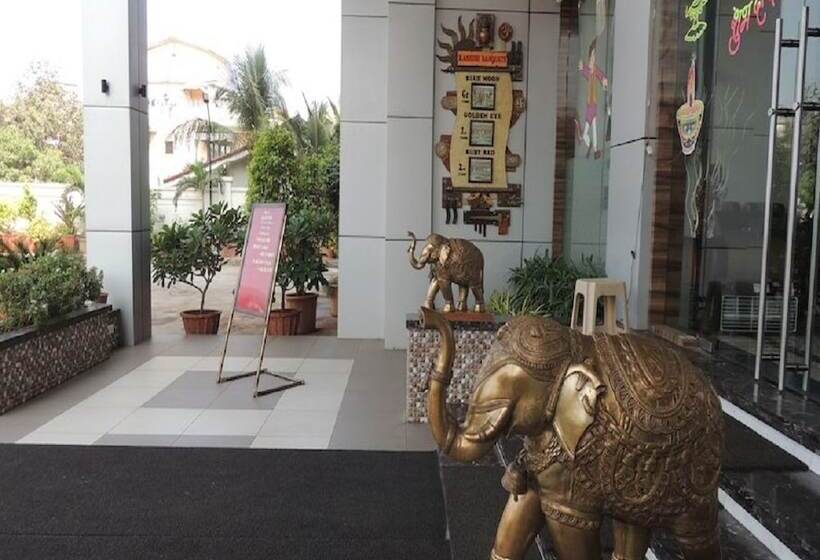 ホテル Room Maangta 125 Kalyan East