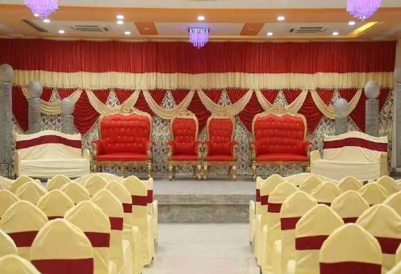 ホテル Room Maangta 125   Kalyan East