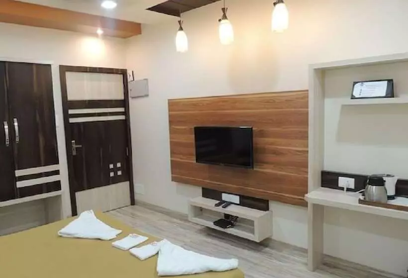 ホテル Room Maangta 125   Kalyan East