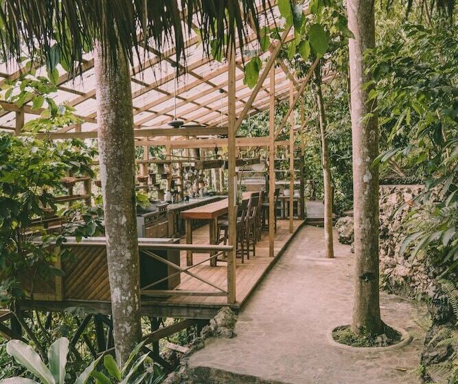 هتل Unique Exotic