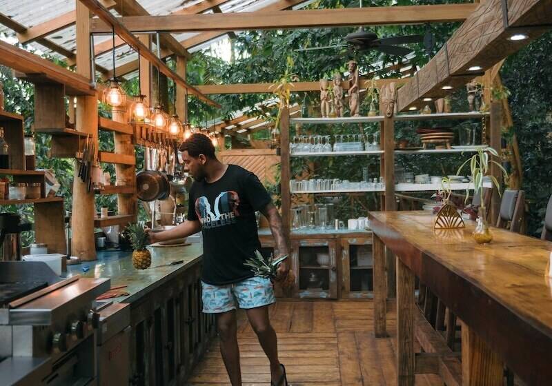 هتل Unique Exotic