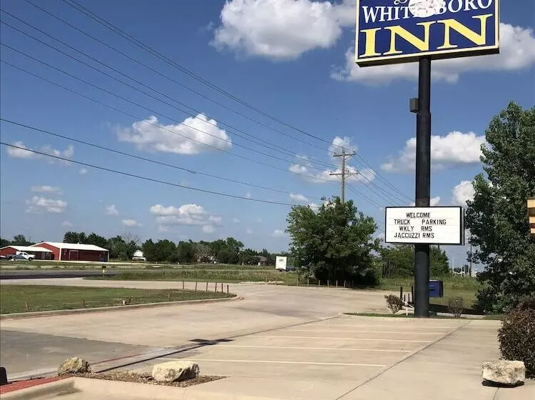 Hotelli Whitesboro Inn & Suites