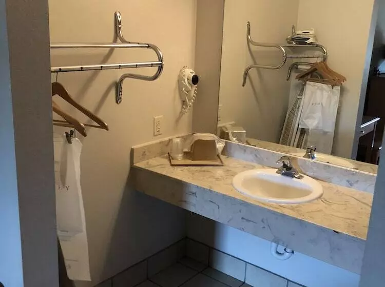 Hotelli Whitesboro Inn & Suites