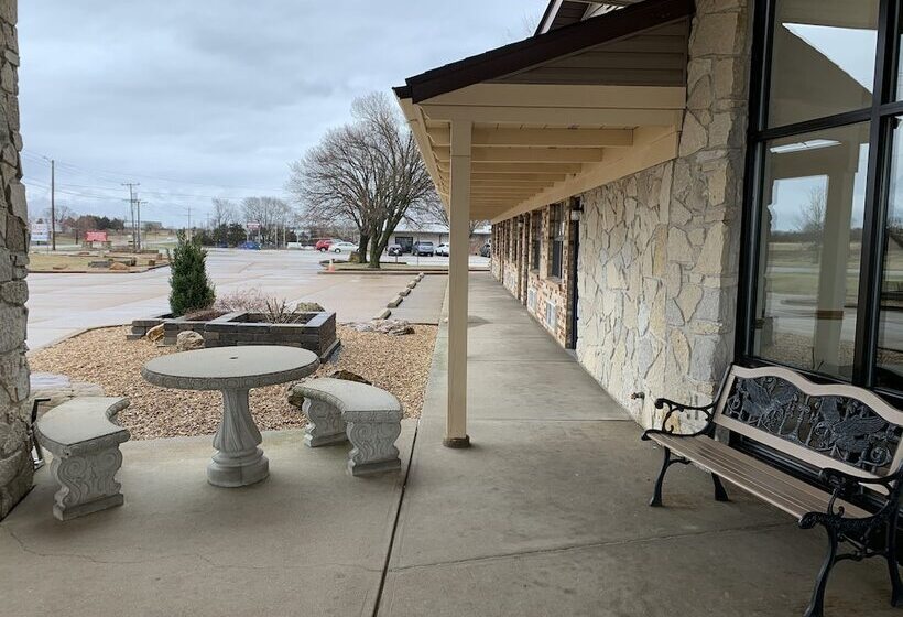 فندق على الطريق Owensville Motor Inn