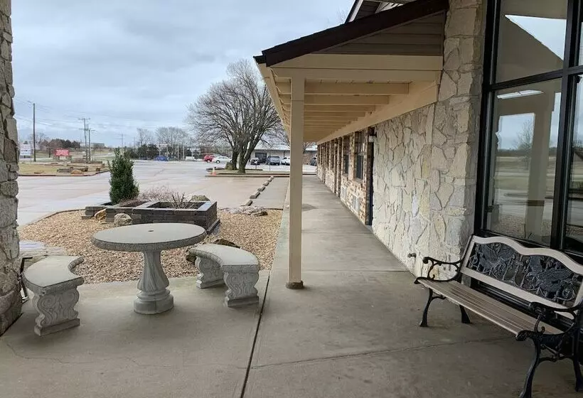 Motelli Owensville Motor Inn