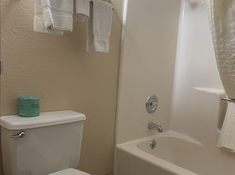 فندق على الطريق Owensville Motor Inn