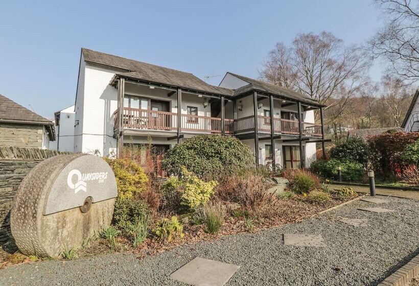 Waterhead Apartment B