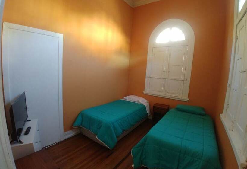 호스텔 Hostal Amelie