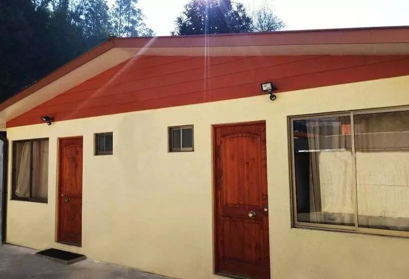 Hostal Cruz Central Hostel