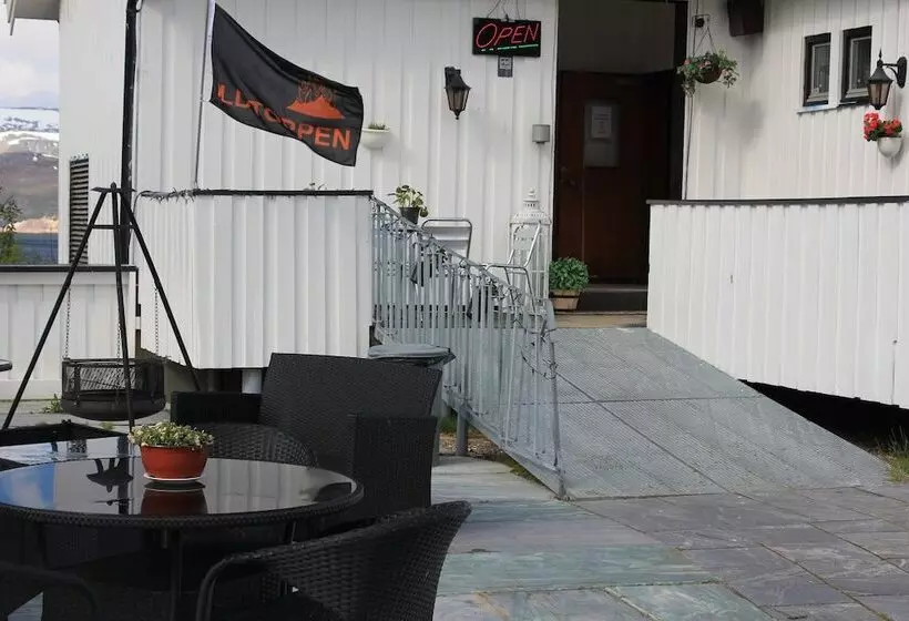 Hostelli Ildtoppen   Arctic Experiences